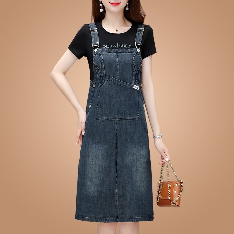 假兩件連衣裙女夏季2023新款中年時尚拼接顯瘦大碼牛仔背帶裙短袖