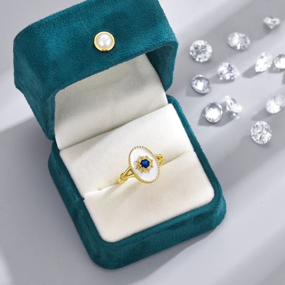 Royal Blue Moissanite And White Shell Ring In Sterling Silver_voghion.com