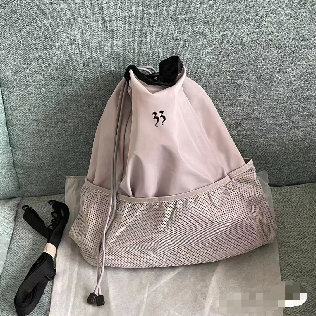 美伢FUZZYKON 原創設計 立體膠印太空灰尼龍輕巧大容量網眼雙肩包