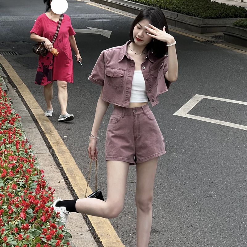 Suit female 2023 new hot girl loose short section POLO collar denim jacket top high waist slim denim shorts
