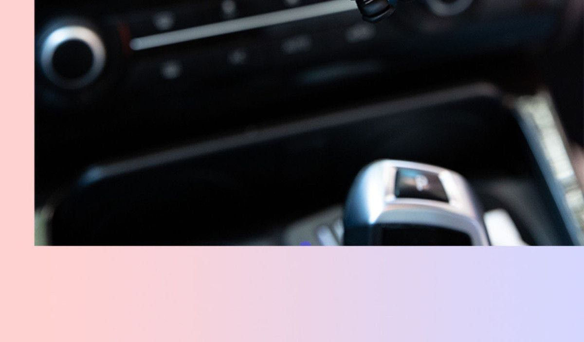 Creative Lightning Bear Outlet Astronaut Aromatherapy Cartoon Cute Car Air Conditioning Hanging Decoration_voghion.com