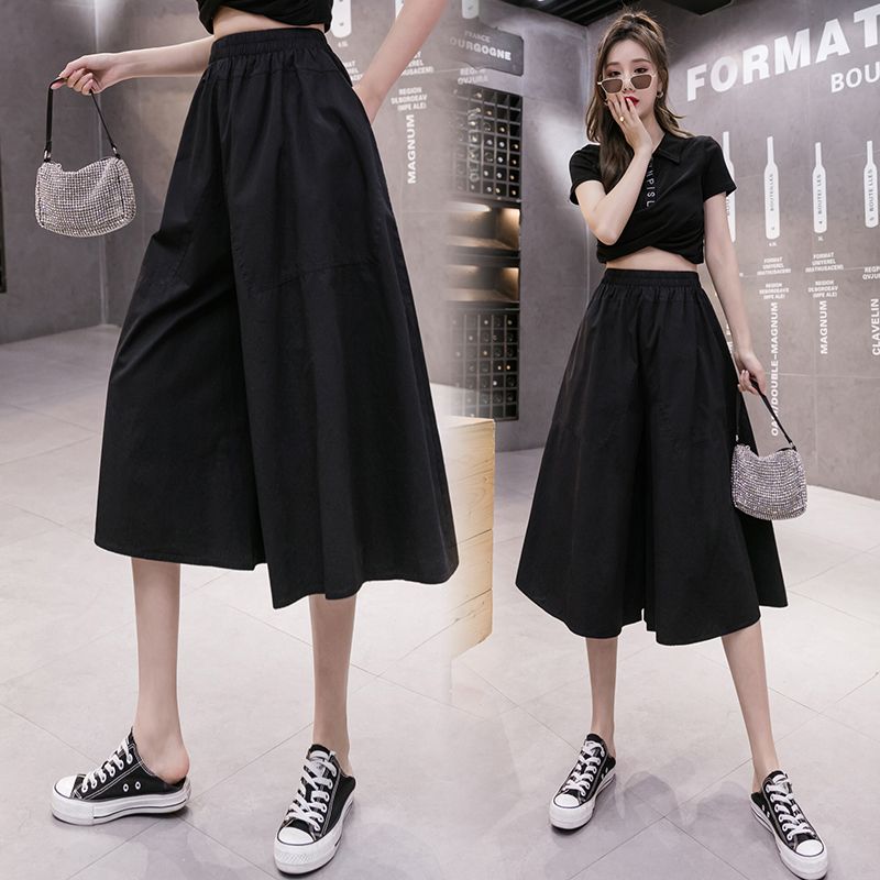 Black wide-leg trousers for women's summer new style, loose, pear-shaped body, women's three-point casual wide-leg trousers and skirts trendy