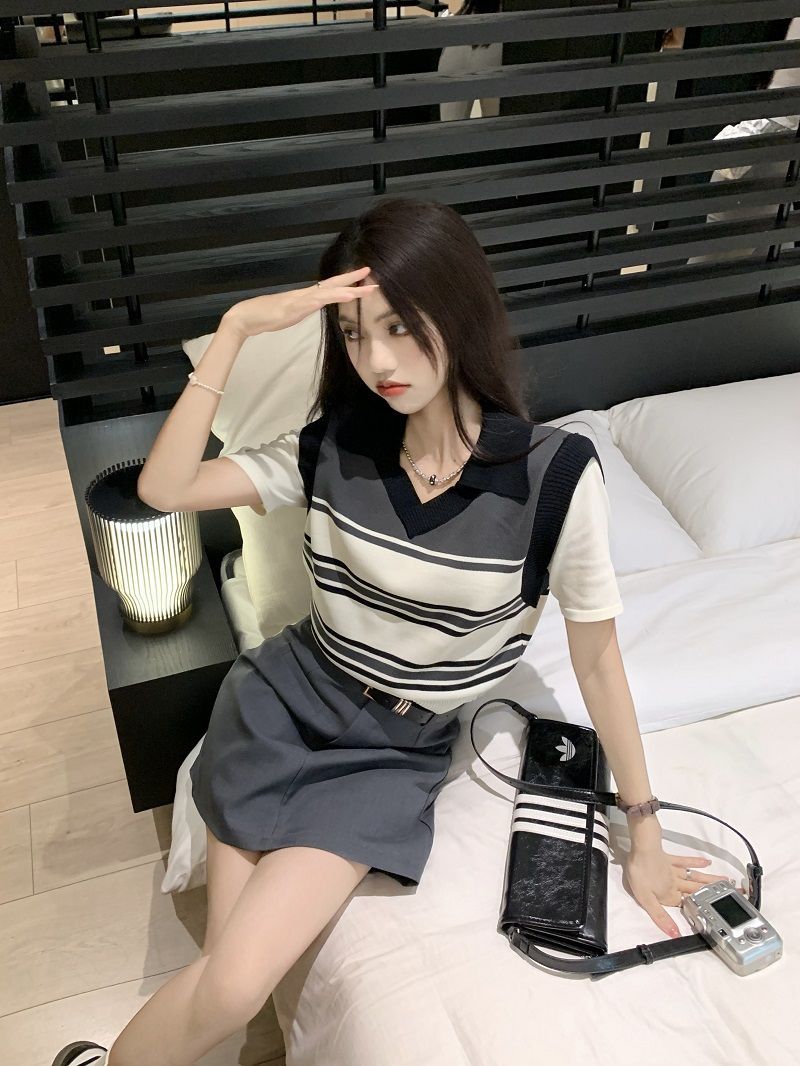 Fashion suit for women summer new slim fake two-piece polo collar sweater top half-length short skirt two-piece set
