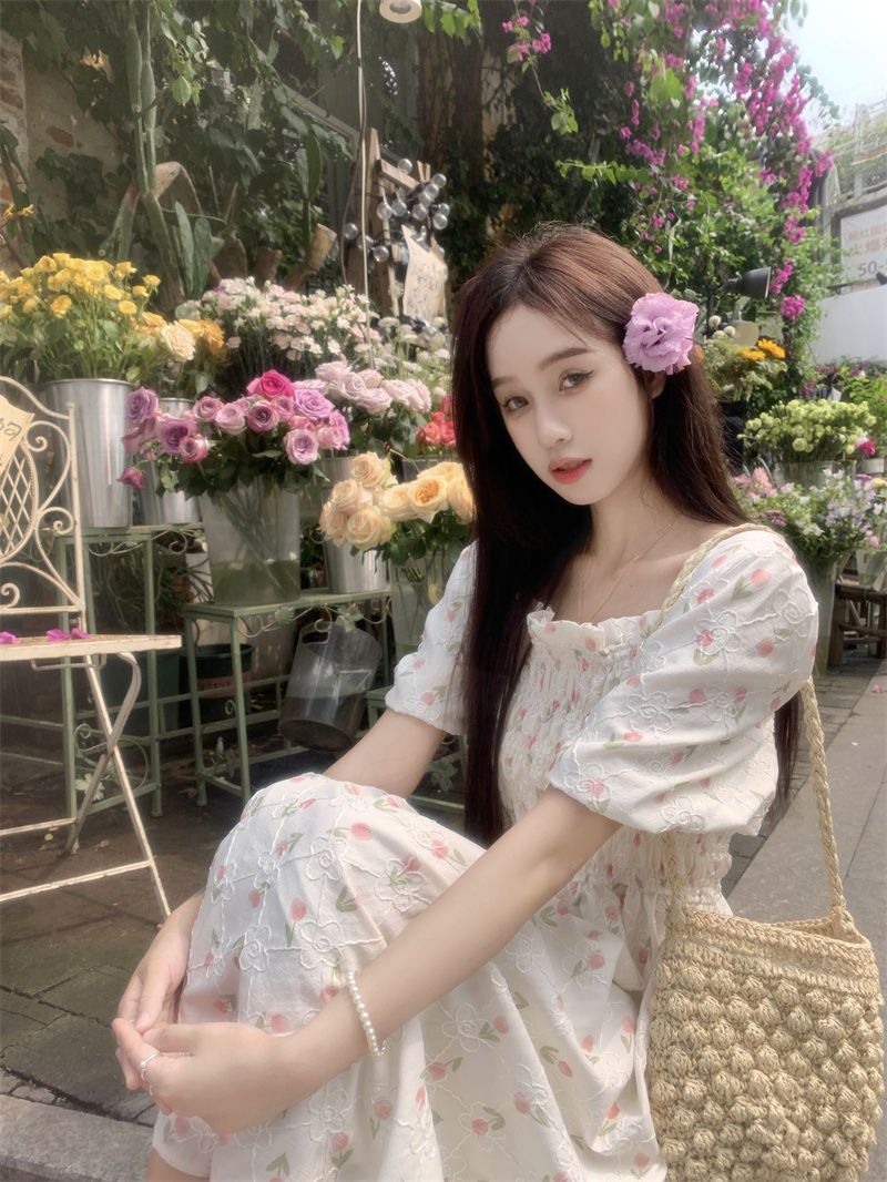 Korean style sweet college wind waist square collar floral dress female students Korean version of age-reducing mid-length A-line skirt