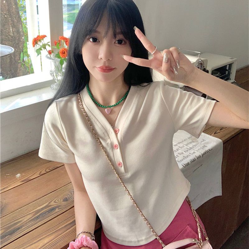 Hot girl short-sleeved V-neck front shoulder t-shirt women's summer short design sense niche Korean style slimming pure desire chic top trend