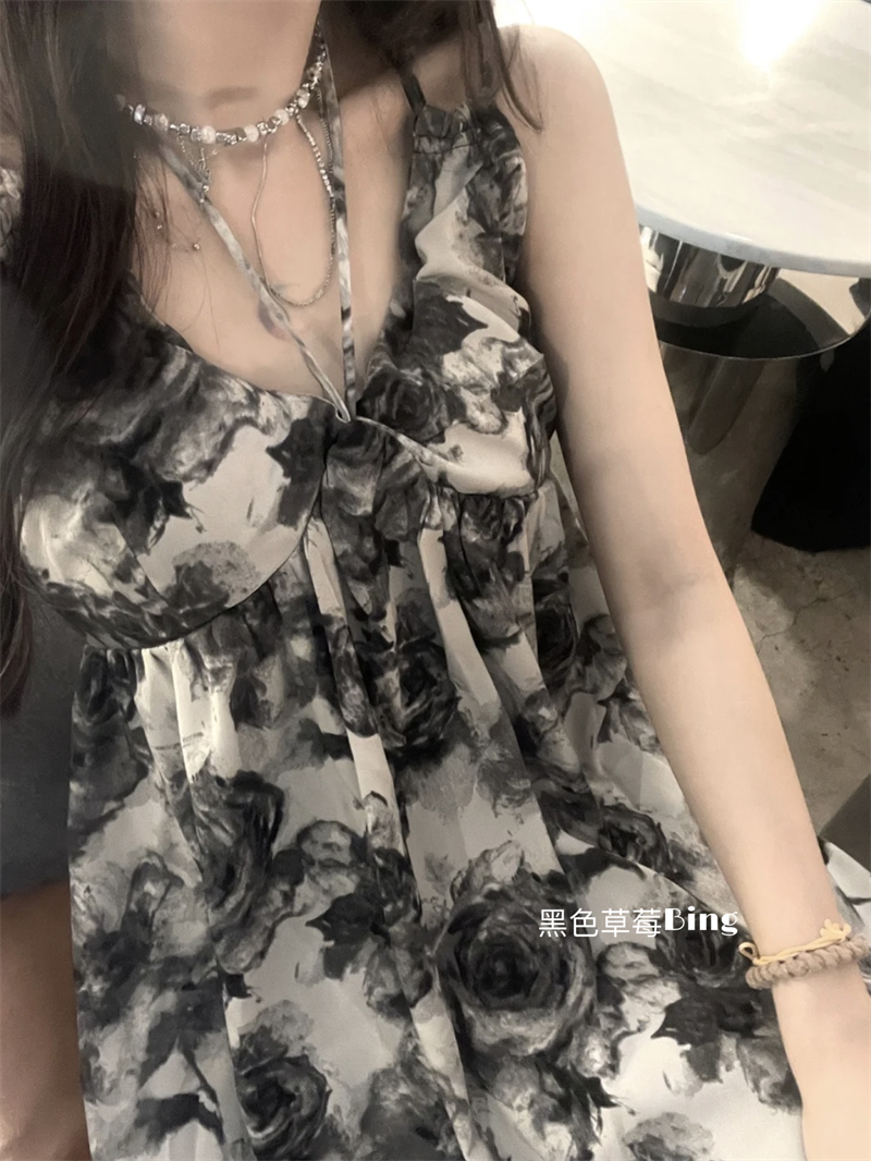 高級感清冷印花吊帶裙女夏季復古氣質寬鬆V領連衣裙顯瘦a字長裙子