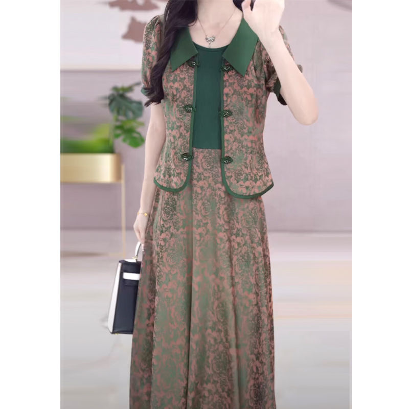 High-grade noble lady mother temperament fashion two-piece large size cover meat cover crotch slim knee suit 2023 Xia Xin