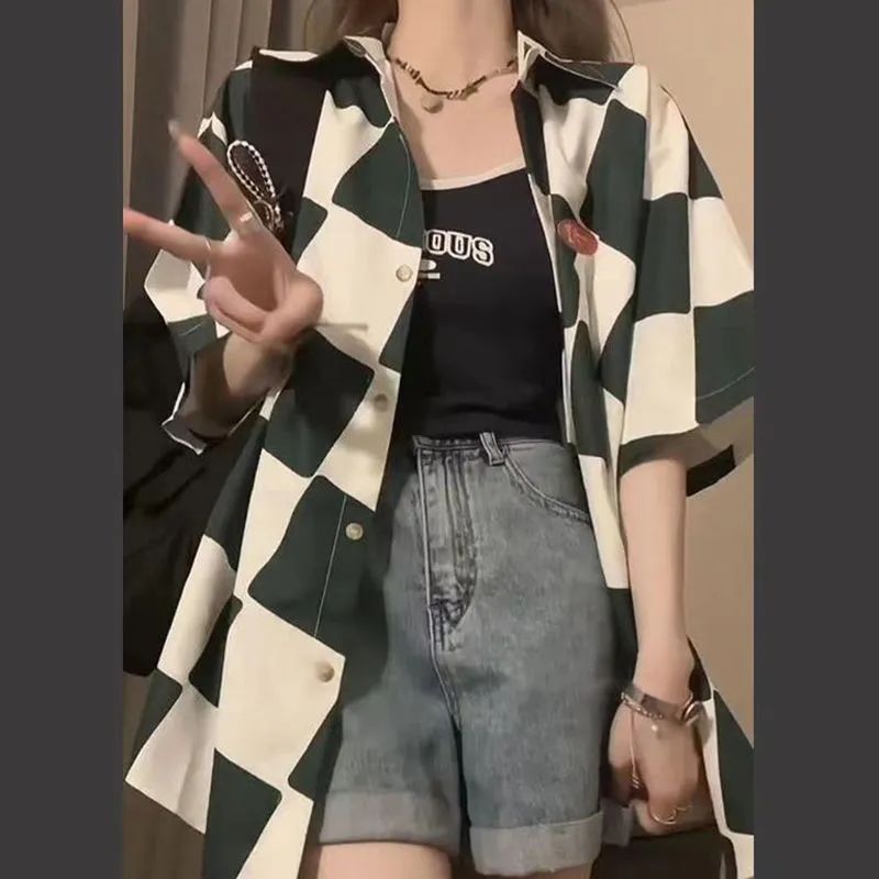 港風潮流ins寬鬆休閒短袖襯衫夏季新款時尚復古格子百搭外穿襯衣