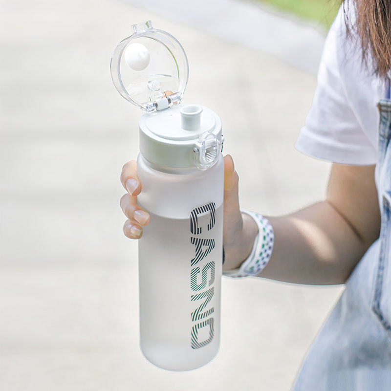 沃普大容量运动水杯tritan便携太空杯学生女生高颜值塑料防摔水壶