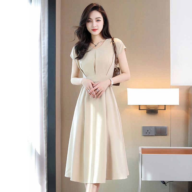 Summer new apricot-colored dress female waist slimming commuting temperament socialite elegant intellectual high-end mid-length