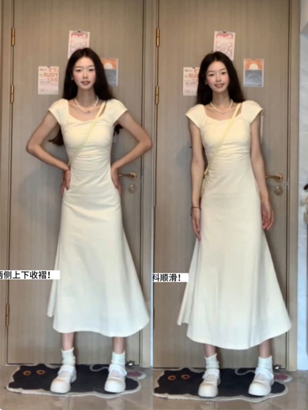 純欲風魚尾掐腰連衣裙女夏季新款設計感法式方領百搭收腰包臀長裙