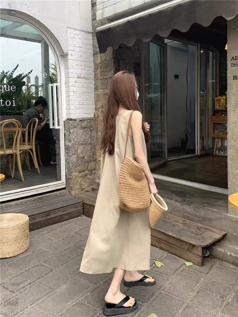 Holiday style solid color sleeveless vest dress women's summer 2023 new all-match loose slim bottoming mid-length skirt