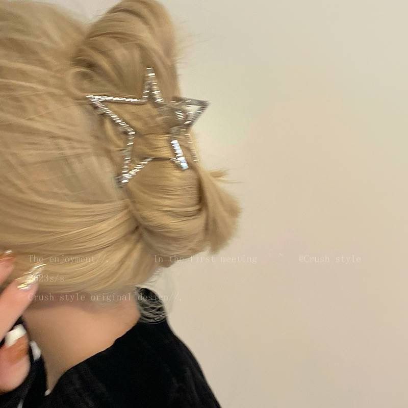 Korean simple five-pointed star clip for women's summer sweet and cool girls with small hair volume hair accessories half-tied hair shark clip on the back of the head