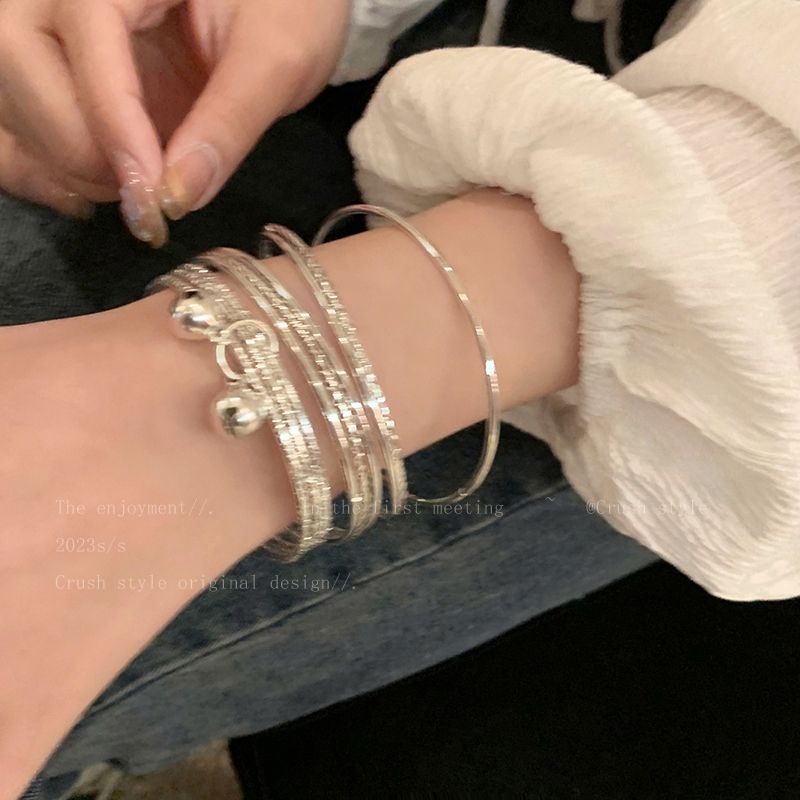 多圈鈴鐺吊墜手鍊女ins潮簡約冷淡風時尚個性百搭氣質高級感手飾