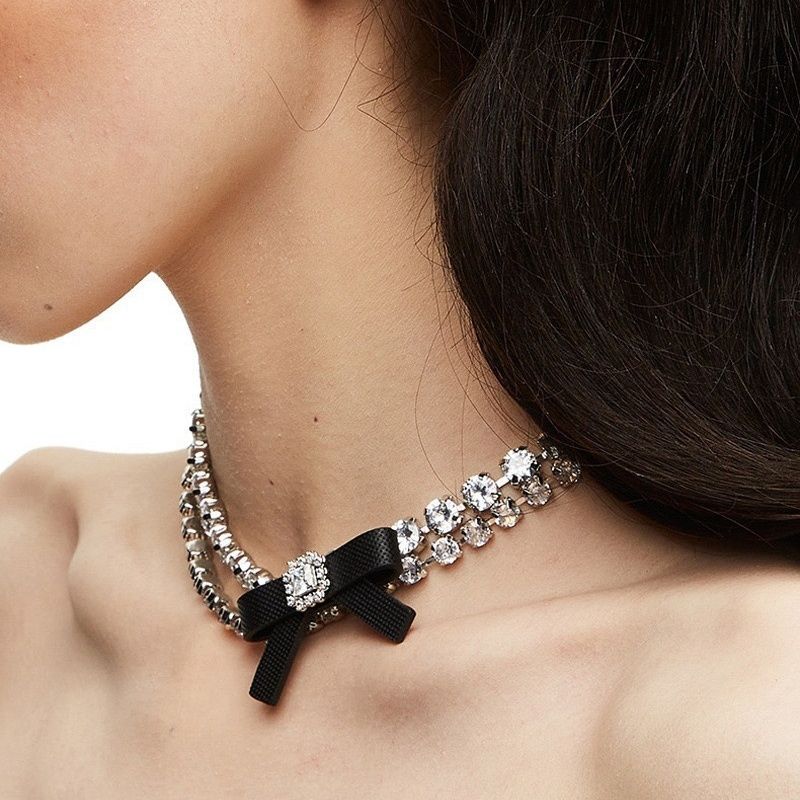 New bow zircon necklace pendant fugitive princess hot girl feng shui diamond necklace light luxury dinner with diamond choker