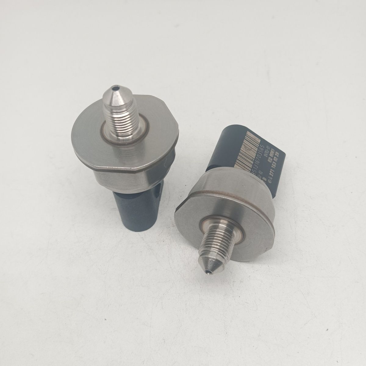 Fuel Pressure Sensor A2711530328 55PP33-02 Fit for Mercedes-Benz