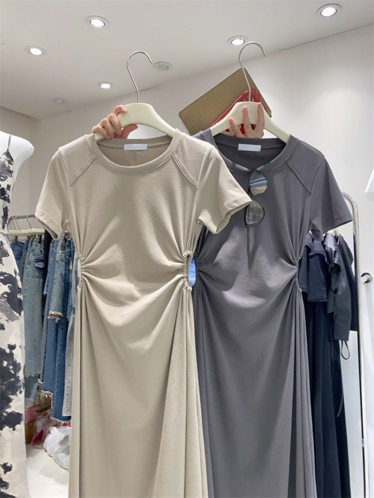 2023 summer new design niche pleated waist slimming T-shirt long skirt solid color short-sleeved dress for women