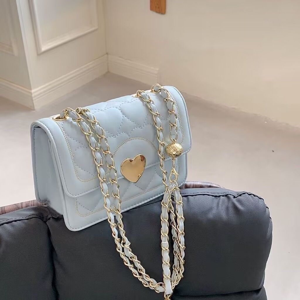 New product bag women's trendy summer 2022 niche French style gentle high-value appearance this year's popular foreign style chain messenger bag