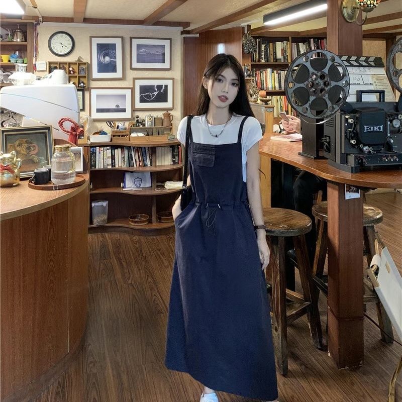 時尚休閒套裝女夏季2023新款白色T恤配吊帶連衣裙洋氣減齡兩件套