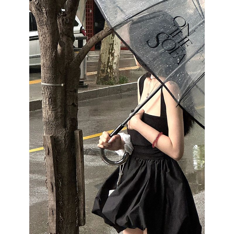 法式方领设计感小众气质连衣裙女夏季小个子赫本风黑色吊带短裙子