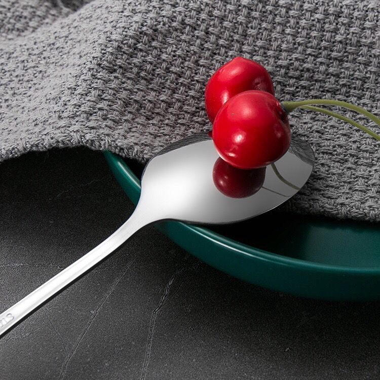 加厚不锈钢一次性勺子西瓜勺水果勺商用勺子批发成人小勺儿童勺子