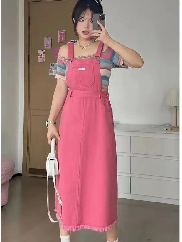 大碼粉色牛仔背帶連衣裙女夏季胖mm顯瘦遮肉方領條紋T上衣女套裝