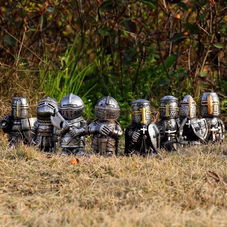 Quirky Small Doll High-End Niche European Style Knight Guard Figurine Desk Soldier_voghion.com