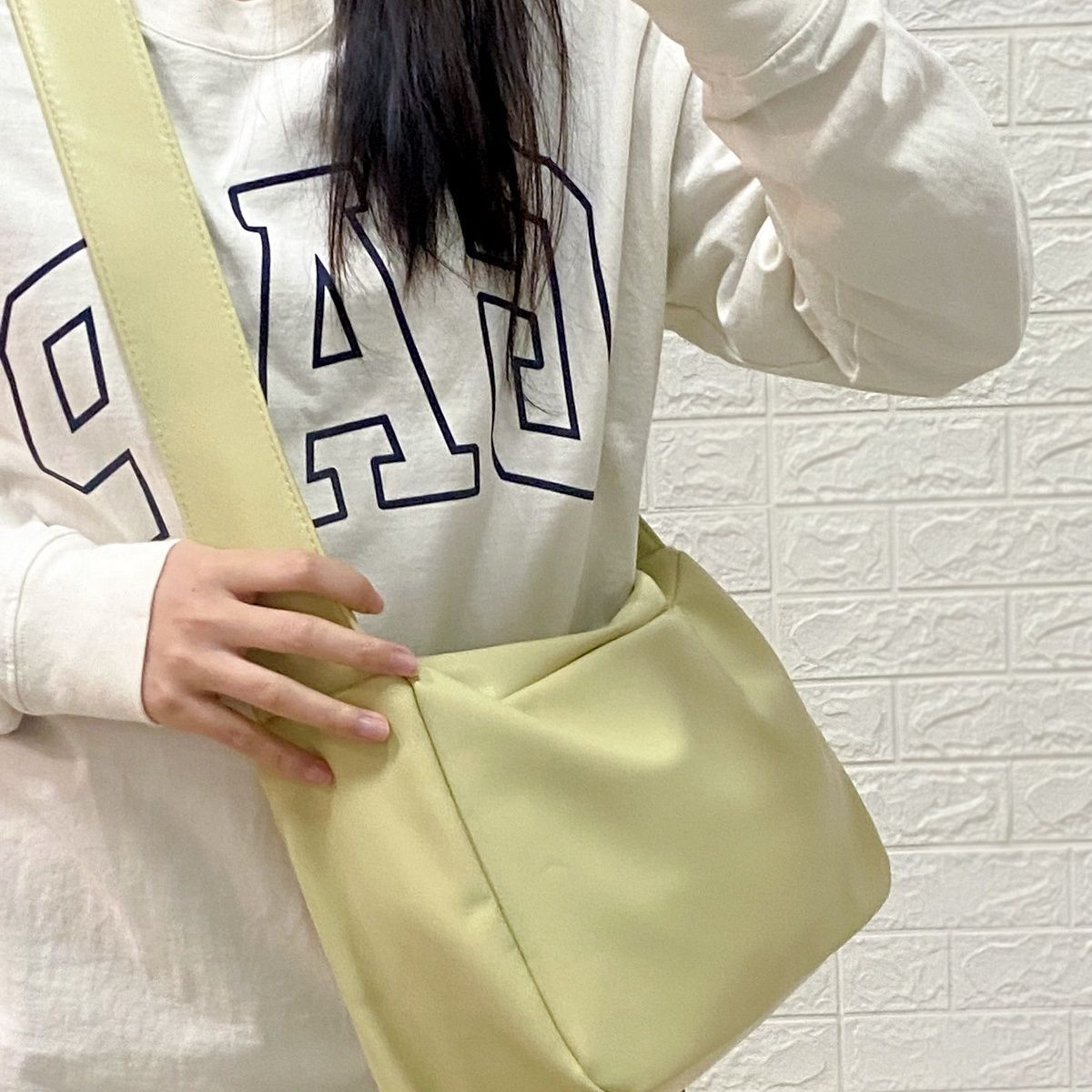 大容量包包女2023新款軟皮小眾通勤托特包大學生上課單肩包斜挎包