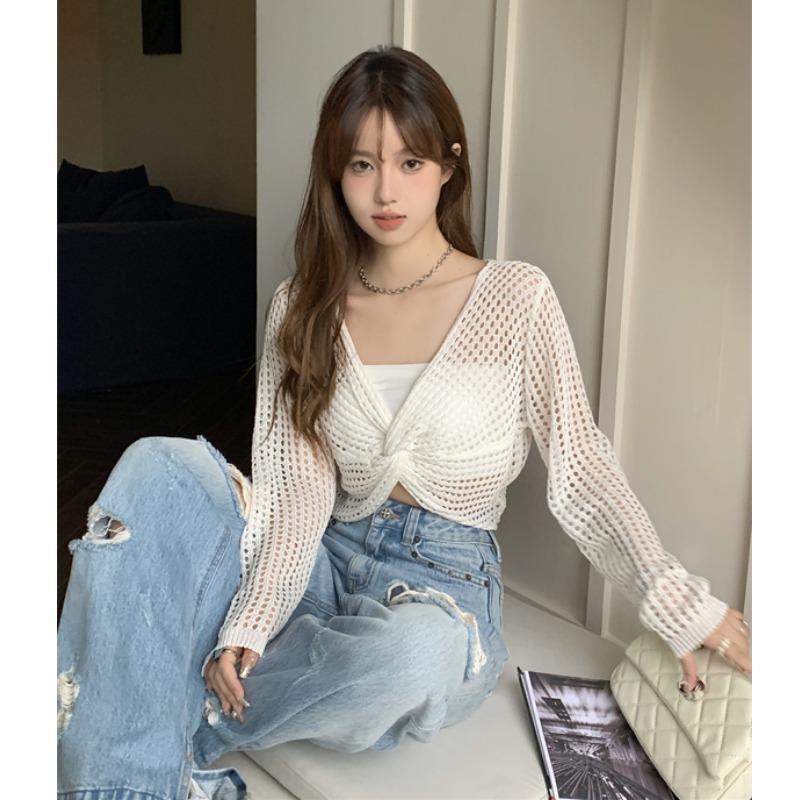 Korean holiday style hollow long-sleeved sun protection sweater for women summer new short design niche casual top