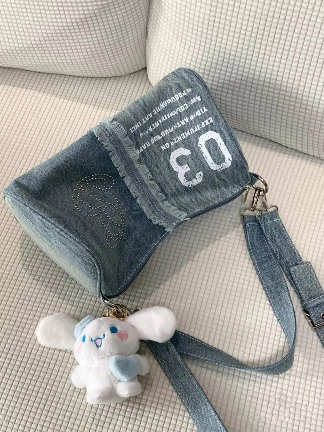 Korean niche designer retro distressed long denim shoulder bag 2024 new versatile Boston crossbody bag