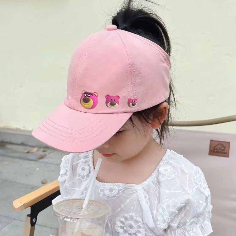 女童马尾棒球帽春夏新款学生春游遮阳帽女童卡通草莓粉色鸭舌帽