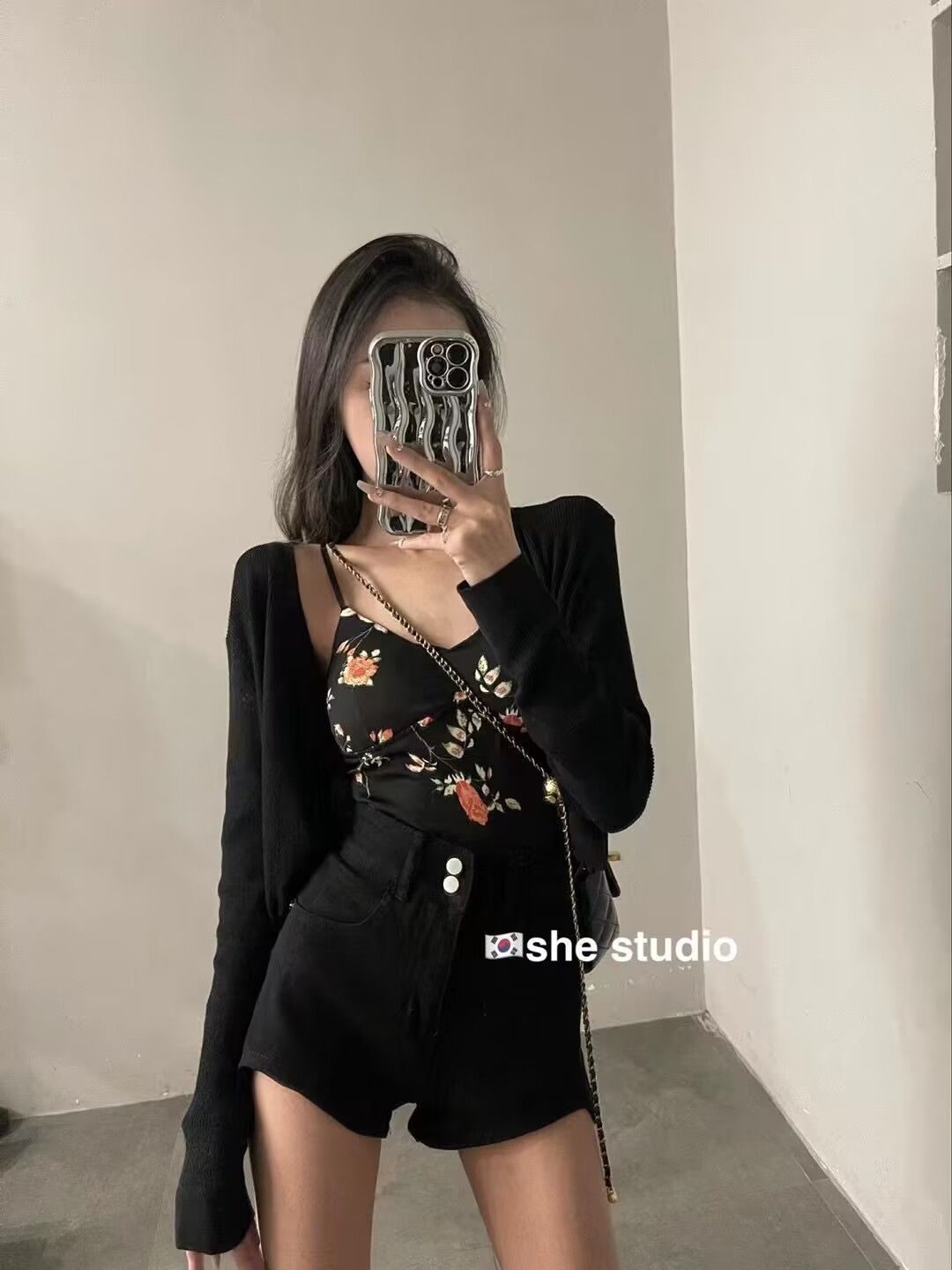 2023 summer new Korean style sexy floral vest + sunscreen knitted cardigan + all-match high waist shorts suit for women