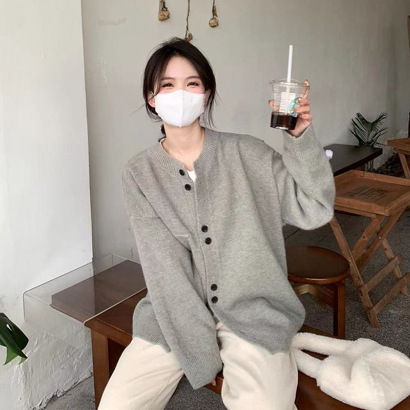 2023 early spring new gray knitted cardigan female loose college style casual lazy small sweater jacket