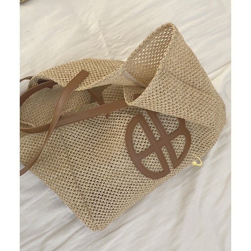 Large capacity tote bag for women 2023 new trendy retro portable straw bag versatile shoulder woven bag commuter bag