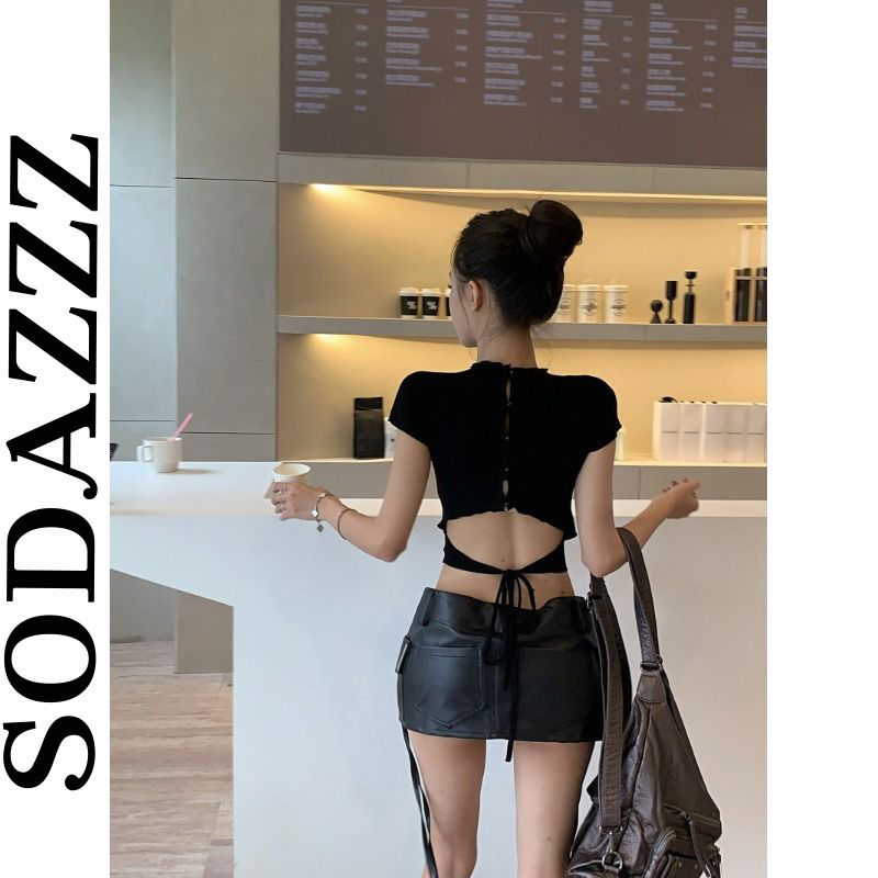 SODAZZZ high-end American hot girl ins exposed waist strap black short-sleeved top thin and breathable slim short T-shirt