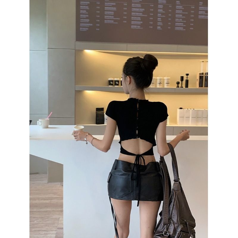 SODAZZZ high-end American hot girl ins exposed waist strap black short-sleeved top thin and breathable slim short T-shirt