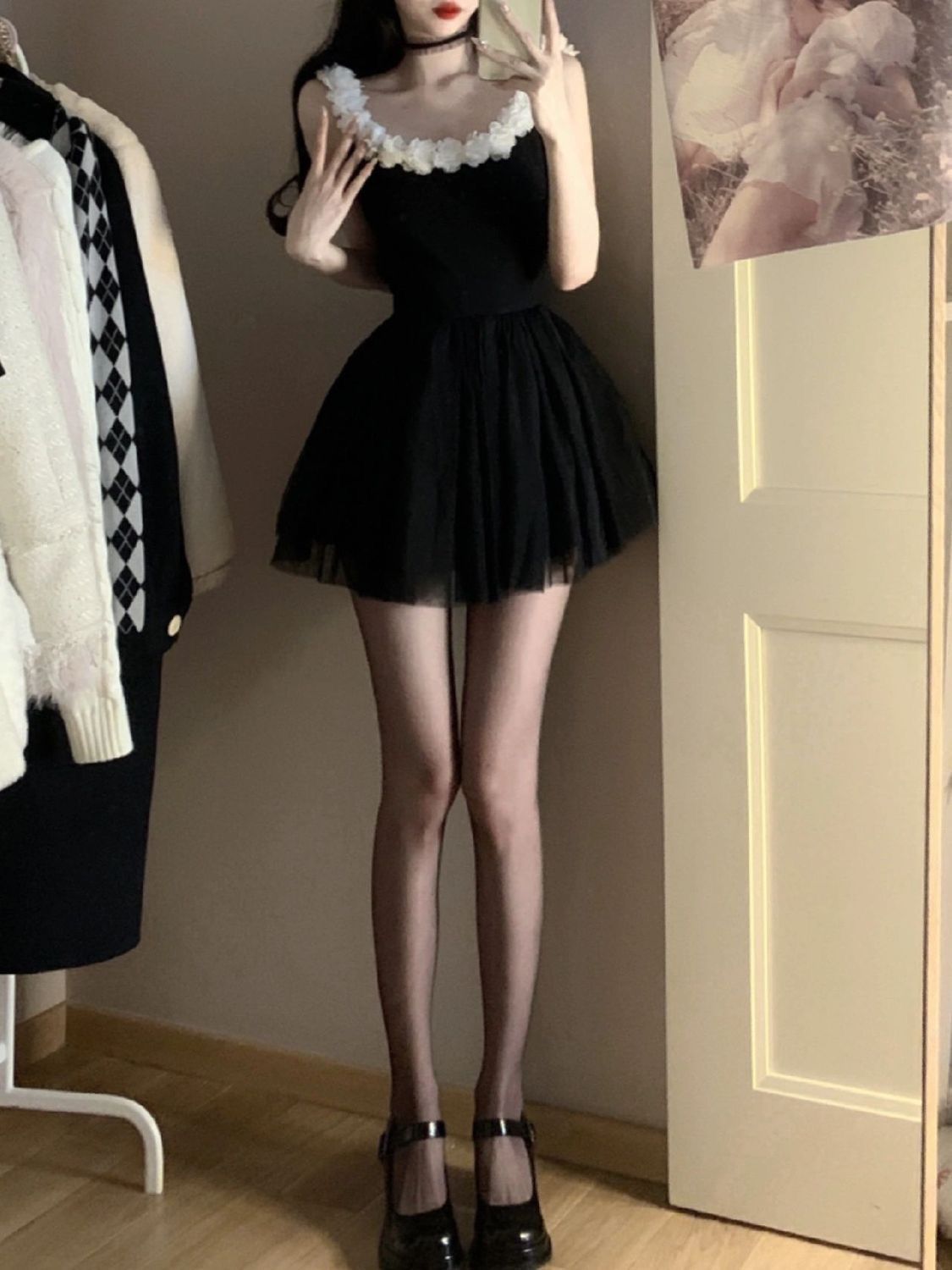 Sweet and spicy ballet style sling dress dragging sister style little black dress backless thin pure desire hot girl fluffy skirt summer