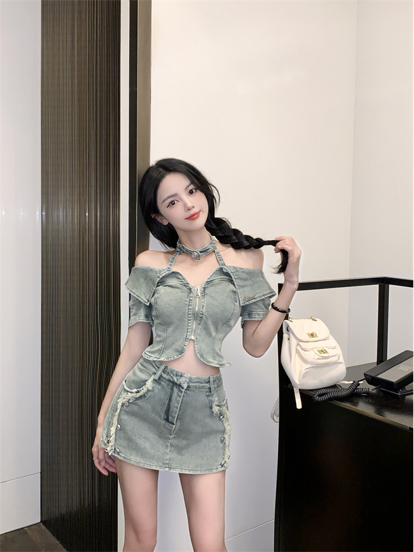 Hot girl summer denim suit halter neck one-shoulder shirt top women  new hip-covering skirt two-piece set