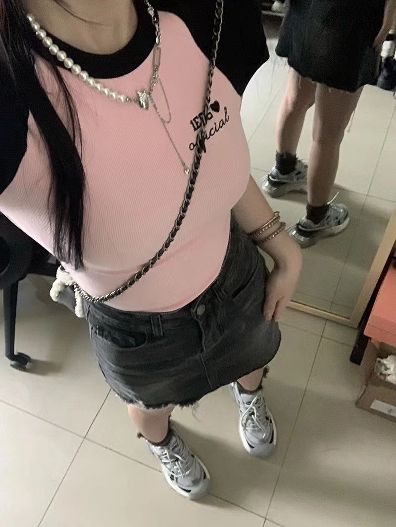 正肩美式復古短袖t恤女夏季2023新款修身潮插肩撞色辣妹短款上衣