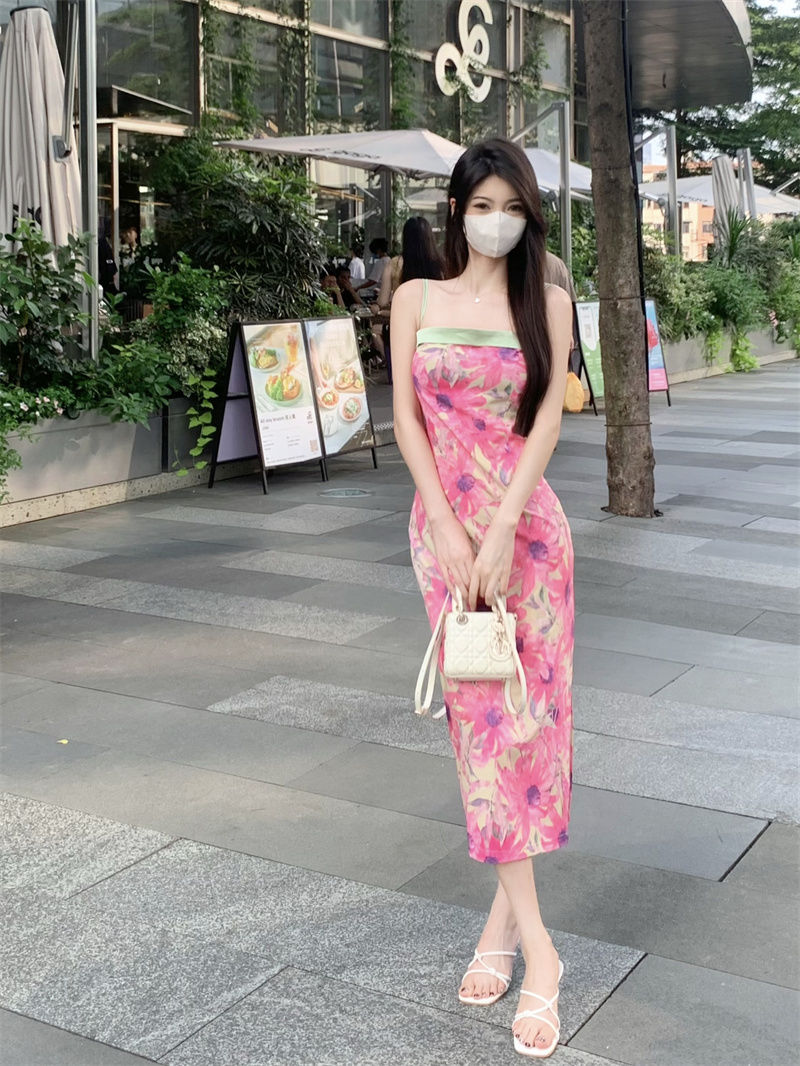 Xiaozi Taikoo Li rich woman dress women's floral suspender skirt summer new bag hip skirt mid-length skirt