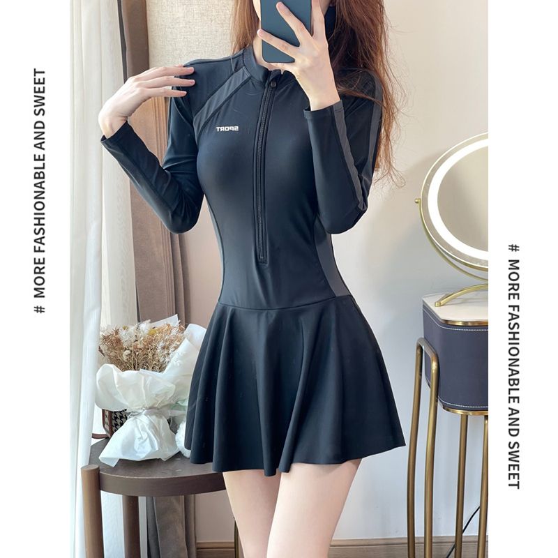 Beginner's swimsuit for women, one-piece, conservative, belly-covering, slimming, fashionable and super fairy ins new long-sleeved anti-exposure