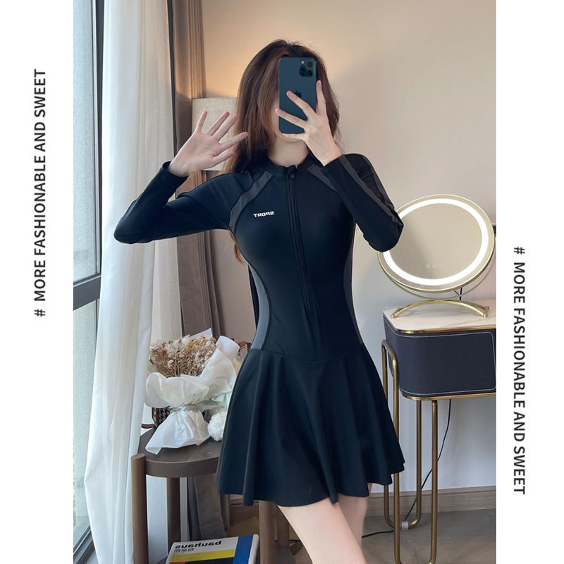 Beginner's swimsuit for women, one-piece, conservative, belly-covering, slimming, fashionable and super fairy ins new long-sleeved anti-exposure