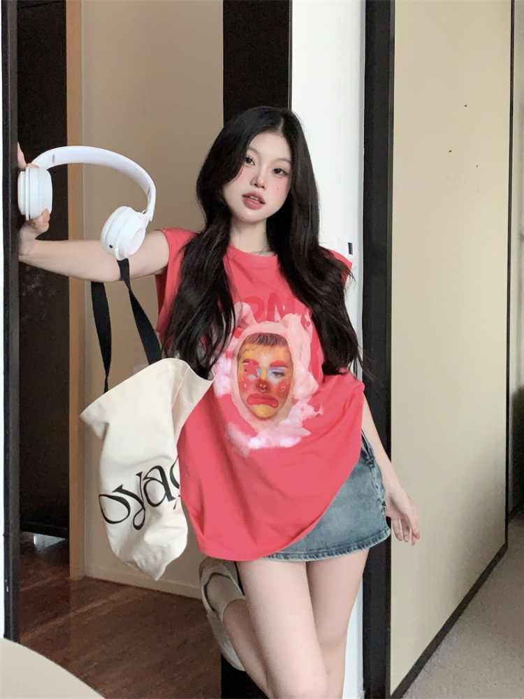 多巴胺穿搭上衣女夏季美式背心設計感小眾寬鬆印花粉色無袖T恤衫