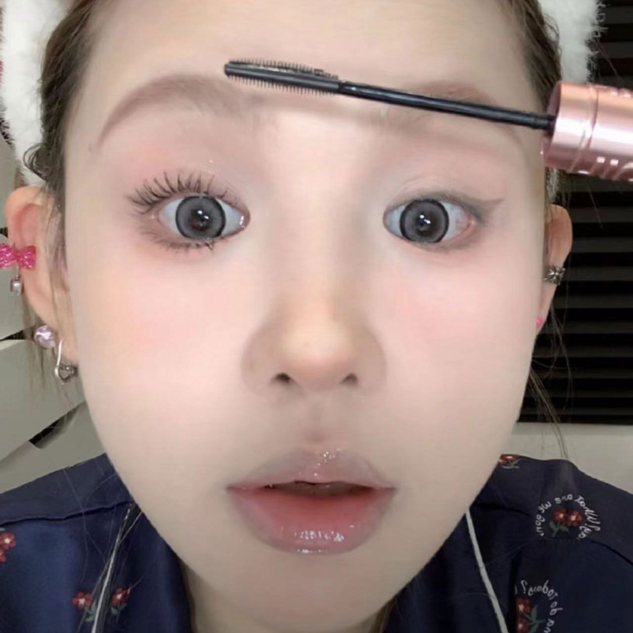 衝浪板刷頭睫毛膏防水防汗不暈染拉長持久卷翹漫畫太陽花睫毛打底