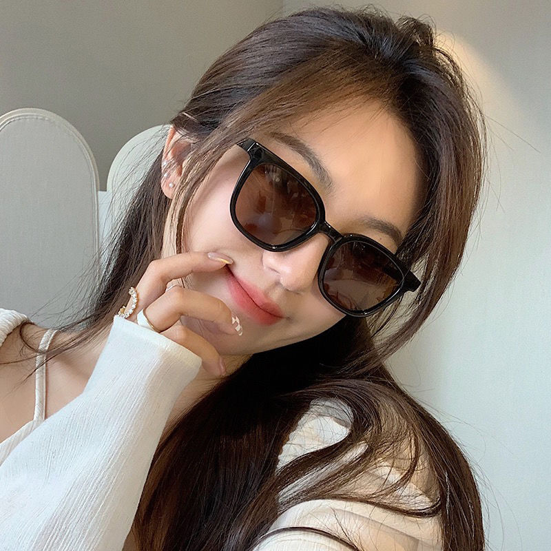 Korean style trendy black frame brown sunglasses for women summer sun protection 2023 new round face big face slimming internet celebrity sunglasses