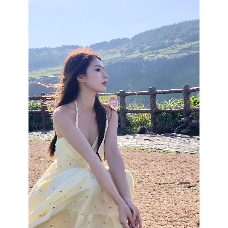 【品牌LALADUDU】胖mm法式度假風連衣裙女夏季純欲風收腰顯瘦長裙