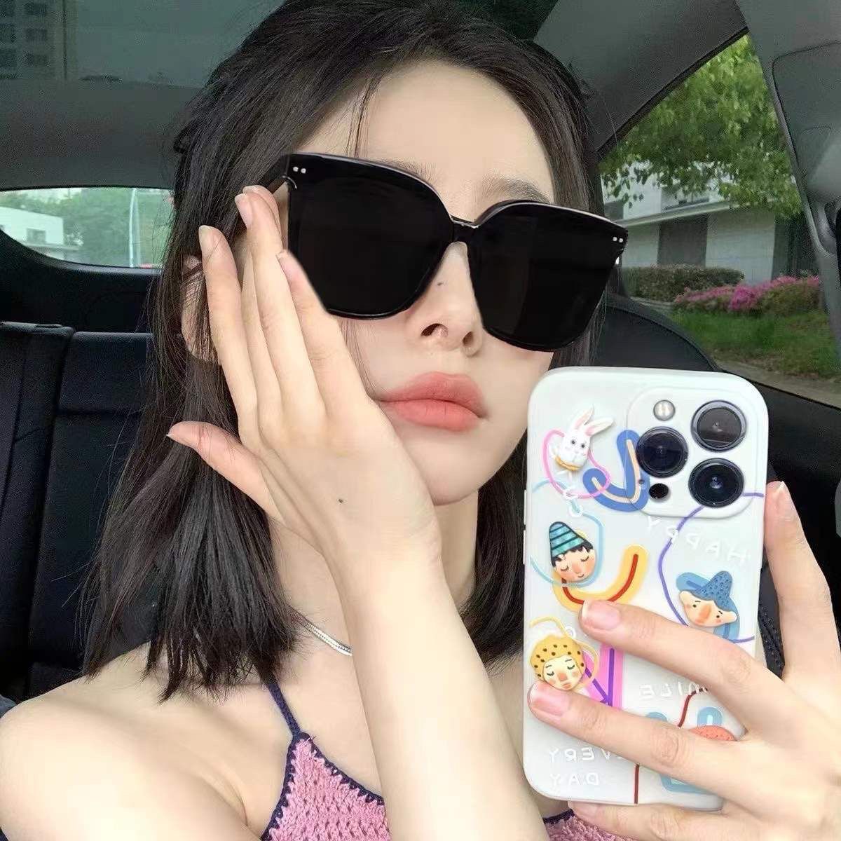 Korean black sunglasses for women, trendy ins, high-end, Internet celebrity street photography, sunshade, anti-UV sunglasses, big face, slimming