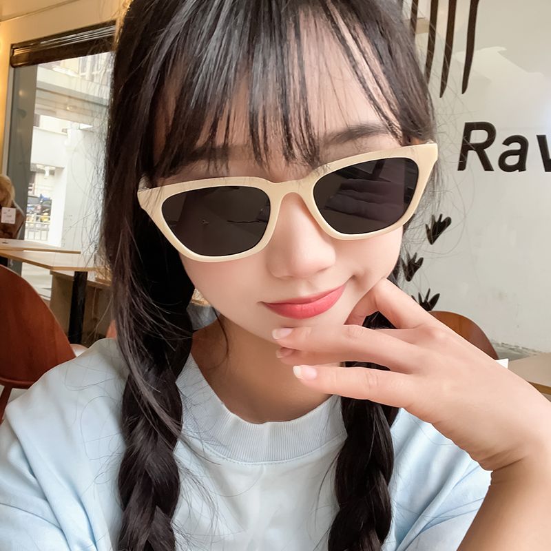 Cat-eye sunglasses for women, high-end ins, big face, slimming sunglasses, American retro hot girl glasses, concave shape artifact