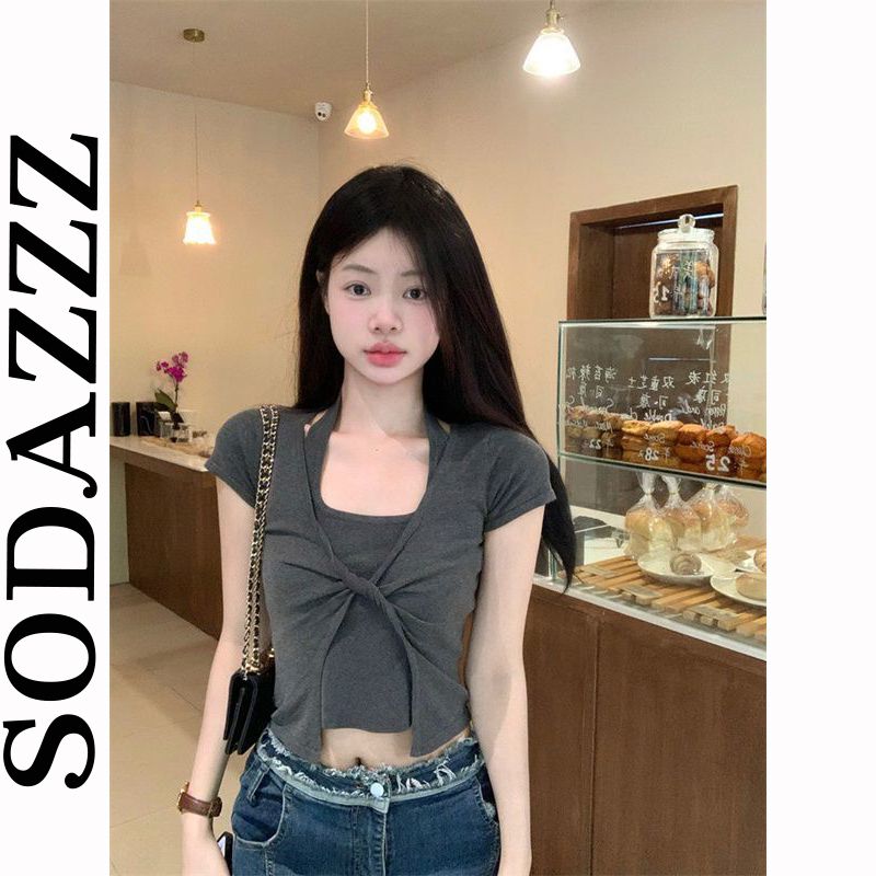 Unique design fake two-piece slim-fitting short-sleeved T-shirts for women summer 2023 new gray short hot girl tops ins