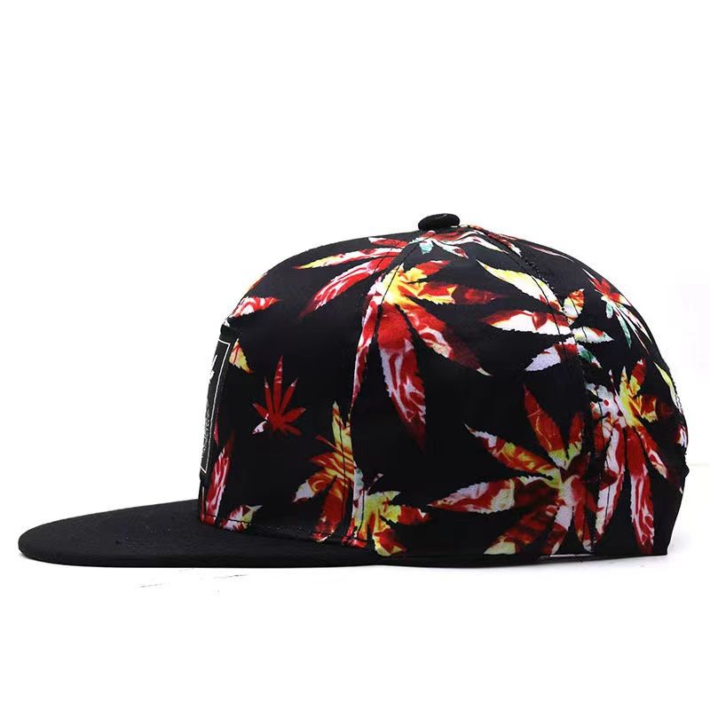 Grandes beirais ao ar livre, corrida elegante e moderna, celebridade da Internet, tendência de rua personalizada e elegante,_voghion.com
